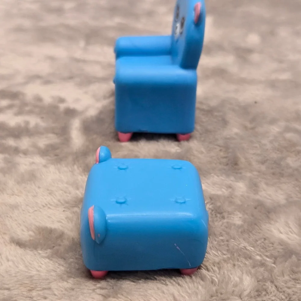 Shopkins Happy Places Moose Blue Bear Chair‎ and Ottoman McDonalds Toy 2018 Set